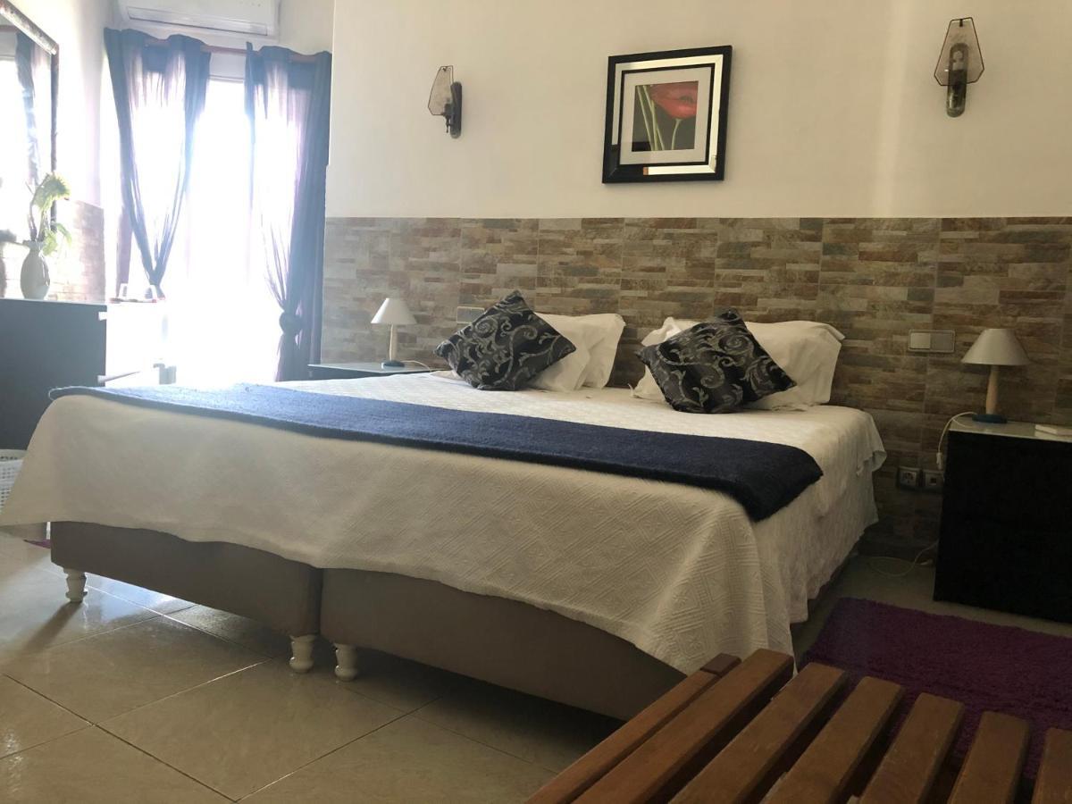 סאגרש Apartamentos E Quartos Atalaia מראה חיצוני תמונה