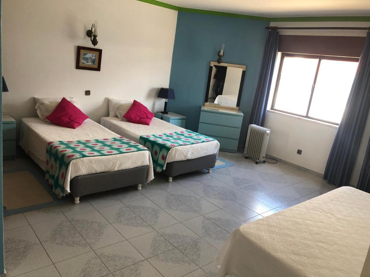 סאגרש Apartamentos E Quartos Atalaia מראה חיצוני תמונה